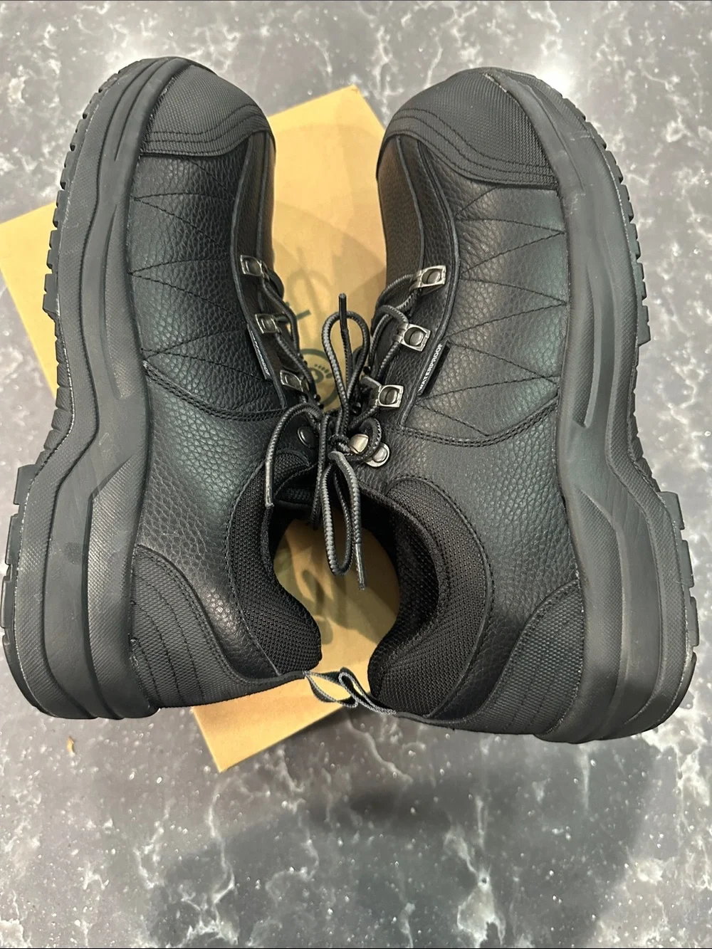 OrthoFeet Men's Black Lace-Up Orthopedic Sneakers size 9.5 Wide